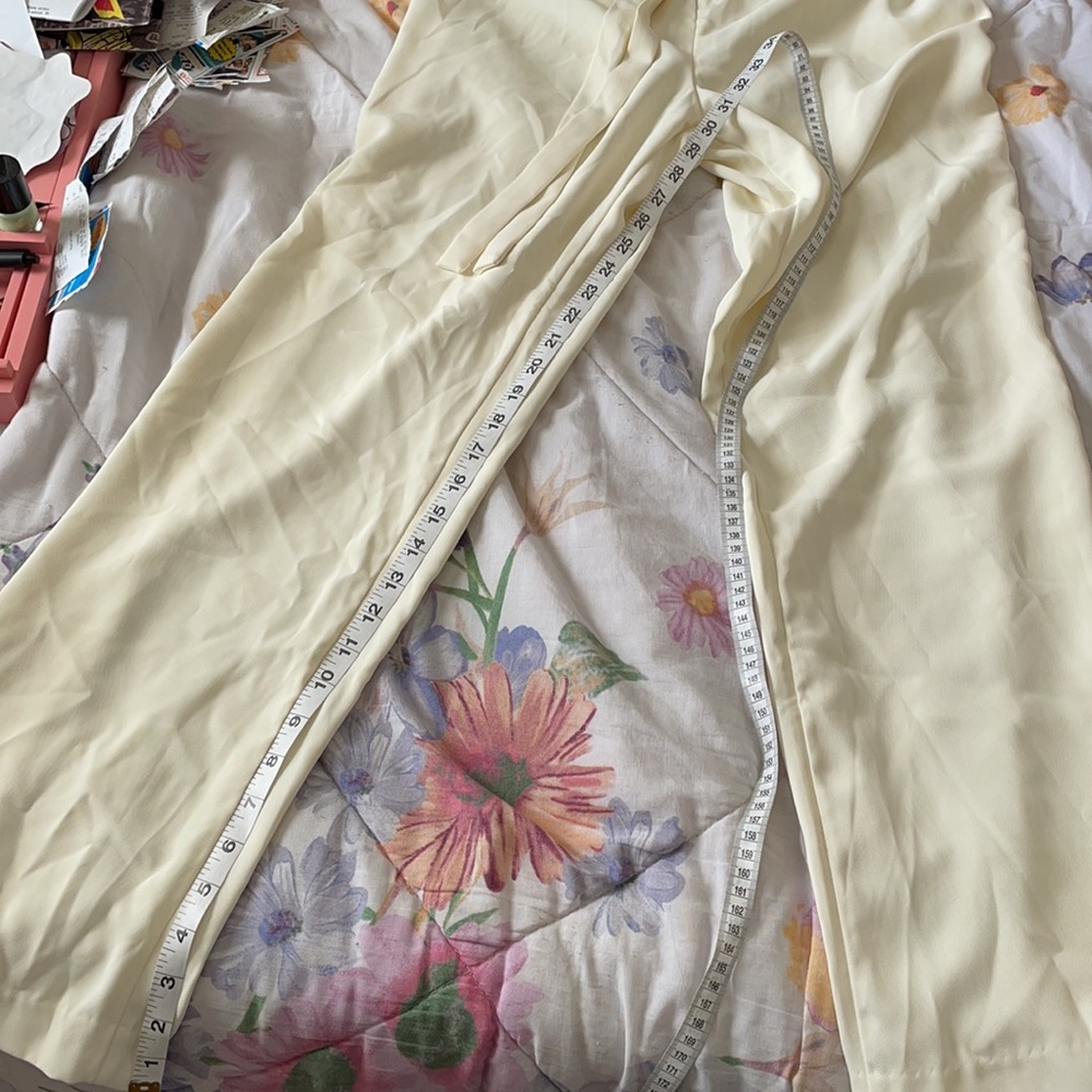 A new day thin long wide leg off white pants - Picture 9 of 10